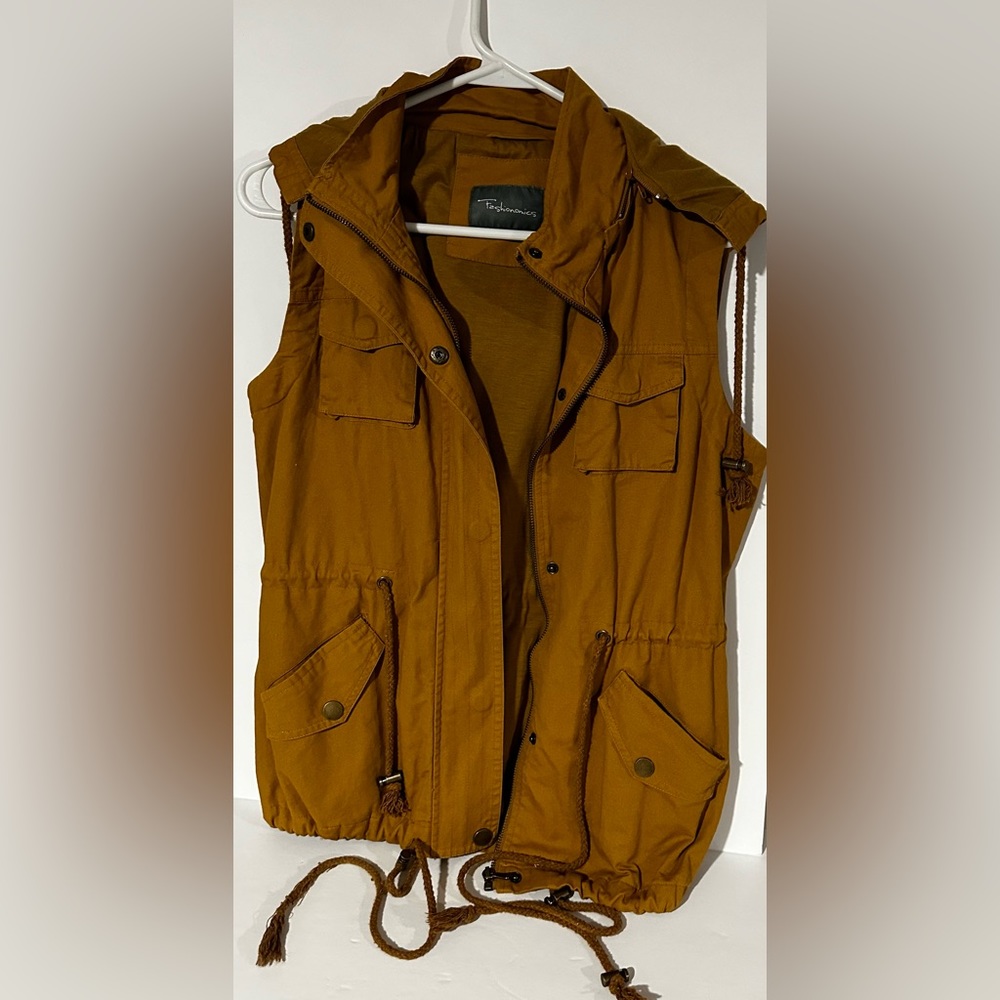 Fashionomics Utility Vest